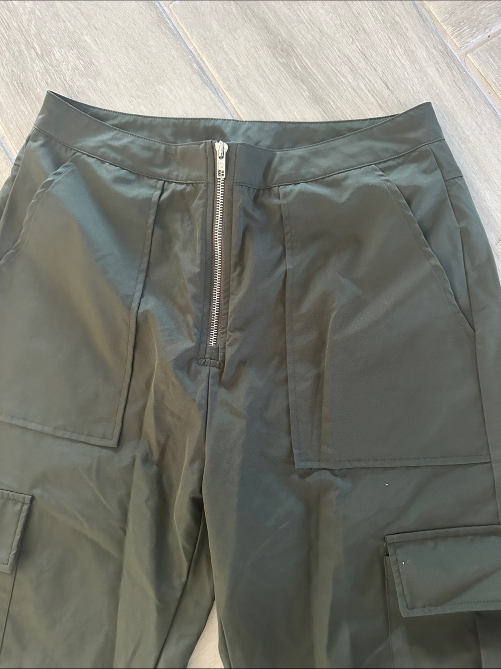 Women's Dark Olive Cargo Ankle Pants with Front Zip - Picture 4 of 4